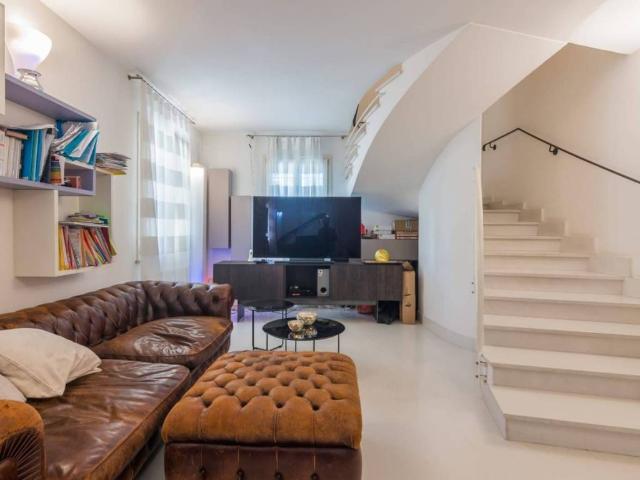 Villa Indipendente in vendita a Rimini, Reggio Emilia