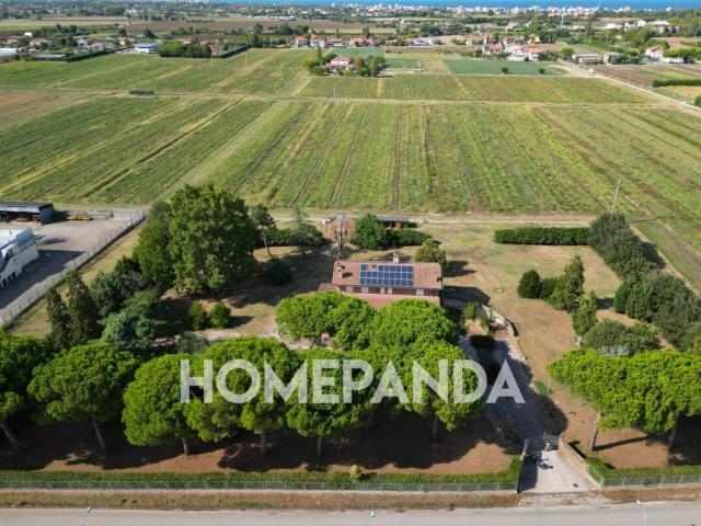 Villa Indipendente in vendita a Orsoleto, Rimini