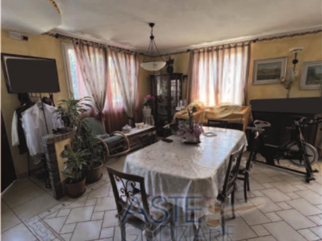 Villa Indipendente in vendita a Rimini, Reggio Emilia