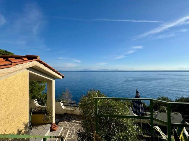 Villa Indipendente in vendita a Rio, Toscana