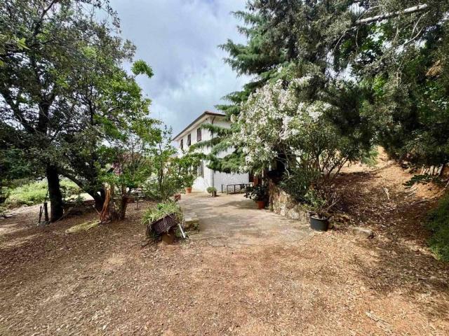 Villa Indipendente in vendita a Rio, Toscana