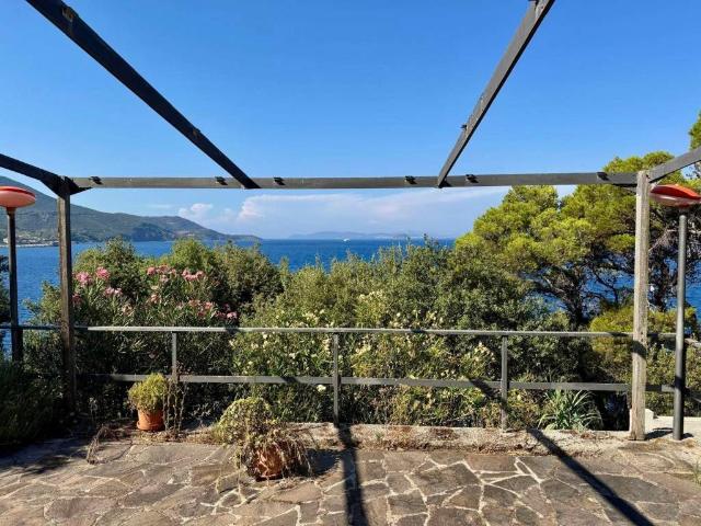 Villa Indipendente in vendita a Rio, Toscana