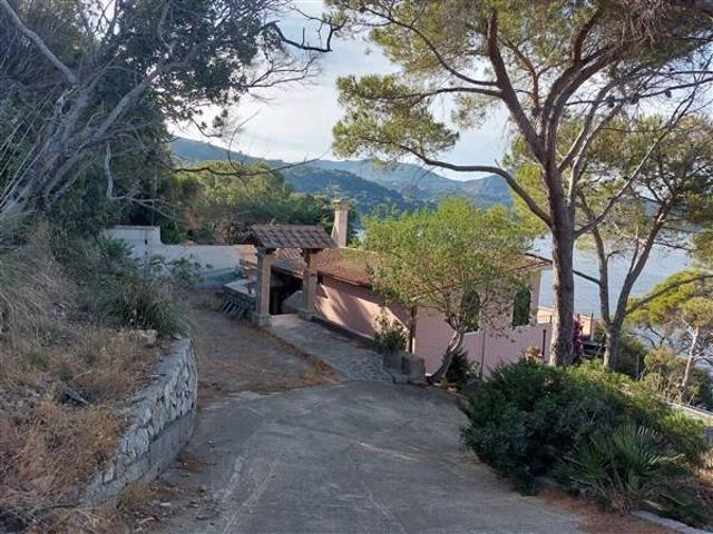 Villa Indipendente in vendita a Rio, Toscana