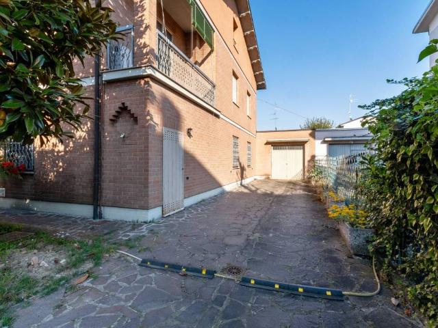 Villa Indipendente in vendita a Pianura Reggiana, Re
