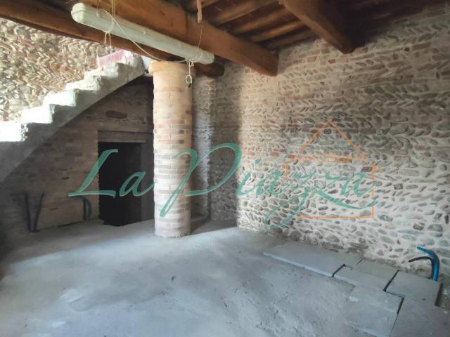 Villa Indipendente in vendita a Unione della Romagna Faentina, Riolo Terme
