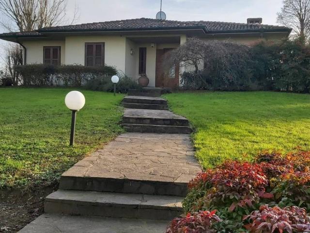 Villa Indipendente in vendita a Ripalta Cremasca, Lombardia