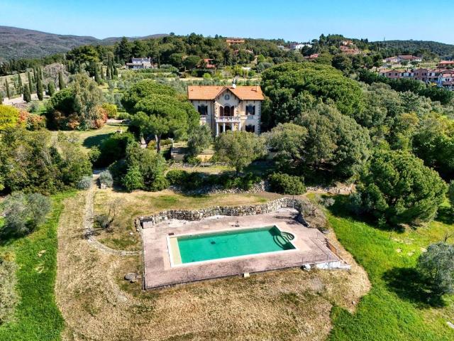 Villa Indipendente in vendita a Riparbella, Toscana