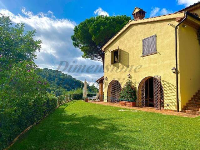Villa Indipendente in vendita a Fornelli, Riparbella