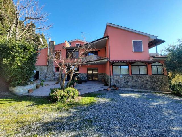 Villa Indipendente in vendita a Riparbella, Toscana