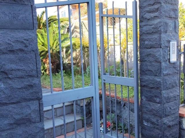 Villa Indipendente in vendita a Archi, Riposto
