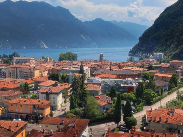 Villa Indipendente in vendita a Comunità Alto Garda e Ledro, Riva