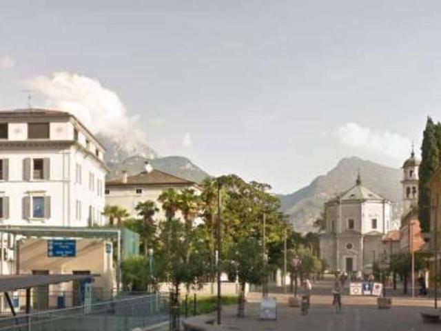 Villa Indipendente in vendita a Comunità Alto Garda e Ledro, Riva