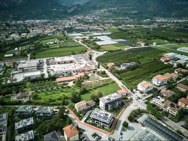 Villa Indipendente in vendita a Comunità Alto Garda e Ledro, Riva