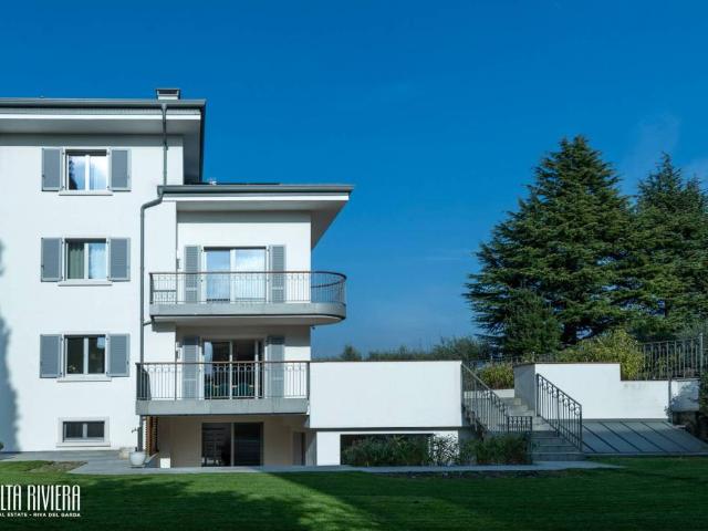 Villa Indipendente in vendita a Comunità Alto Garda e Ledro, Riva