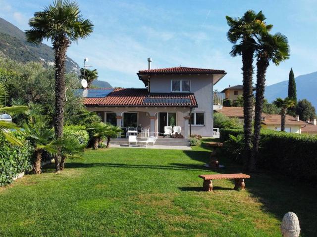 Villa Indipendente in vendita a Comunità Alto Garda e Ledro, Riva