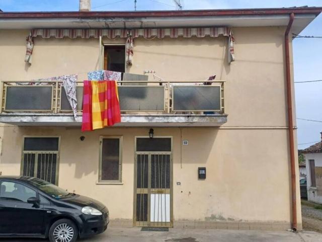 Villa Indipendente in vendita a Unione Terre e Fiumi, Berra