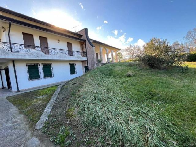 Villa Indipendente in vendita a Ro, Riva del Po