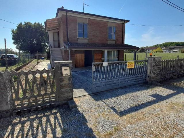 Villa Indipendente in vendita a Unione Terre e Fiumi, Guarda Ferrarese