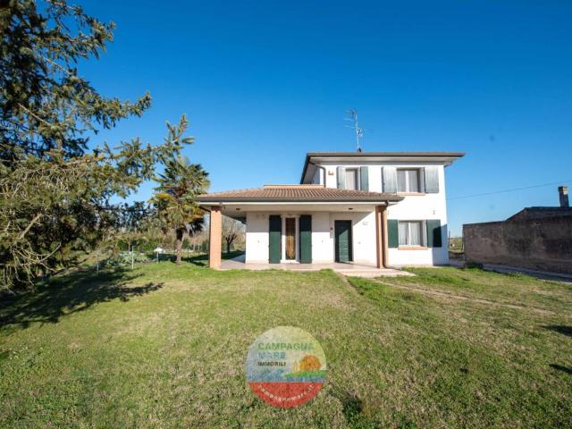 Villa Indipendente in vendita a Berra, Riva del Po