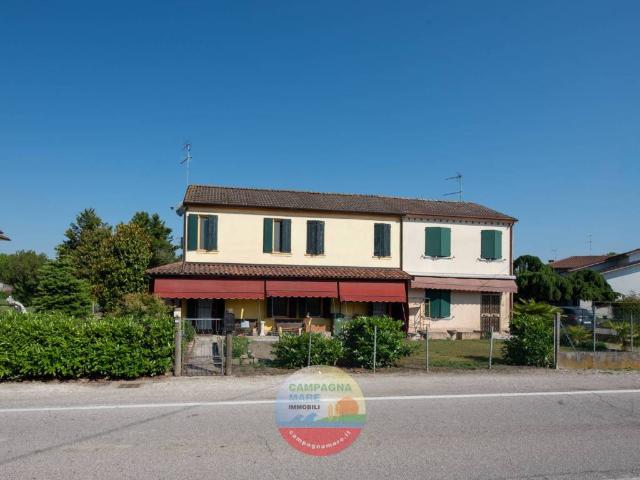Villa Indipendente in vendita a Unione Terre e Fiumi, Berra