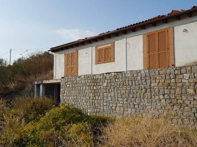 Villa Indipendente in vendita a Riva Ligure, Liguria