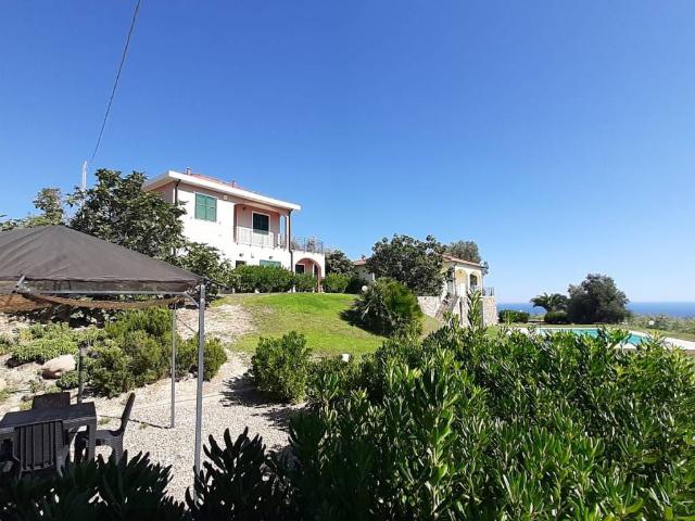 Villa Indipendente in vendita a Riva Ligure, Liguria