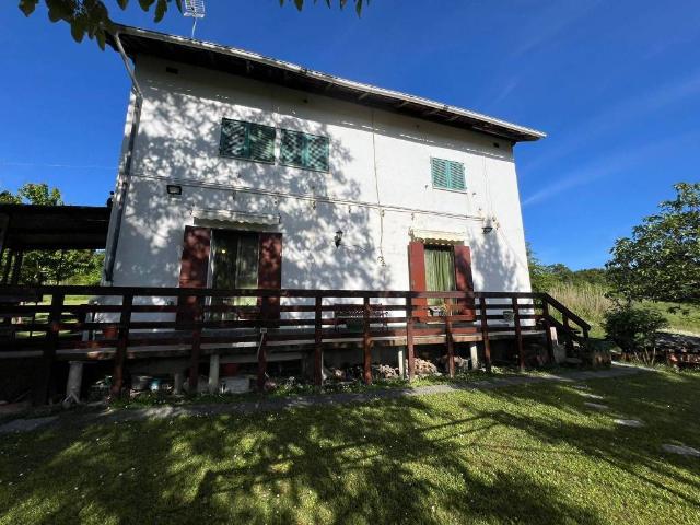 Villa Indipendente in vendita a Piemonte, Alessandria