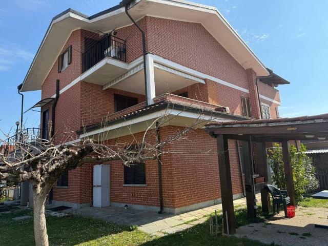 Villa Indipendente in vendita a Tetti Francesi, Piemonte