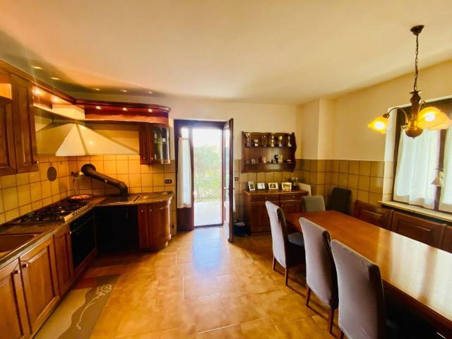 Villa Indipendente in vendita a Rive D'arcano, Friuli-Venezia Giulia