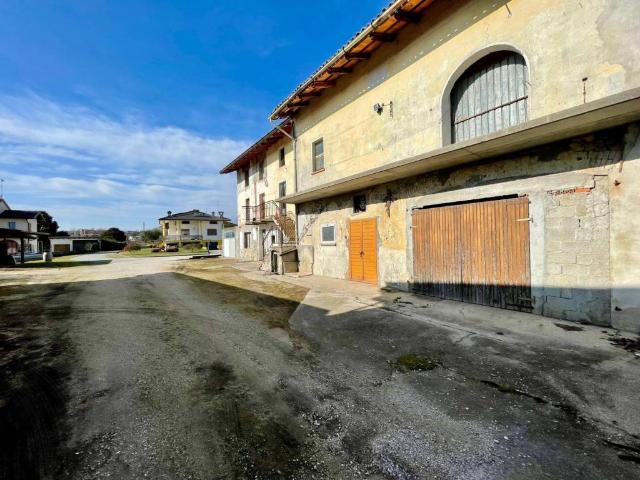 Villa Indipendente in vendita a Rive D'arcano, Friuli-Venezia Giulia