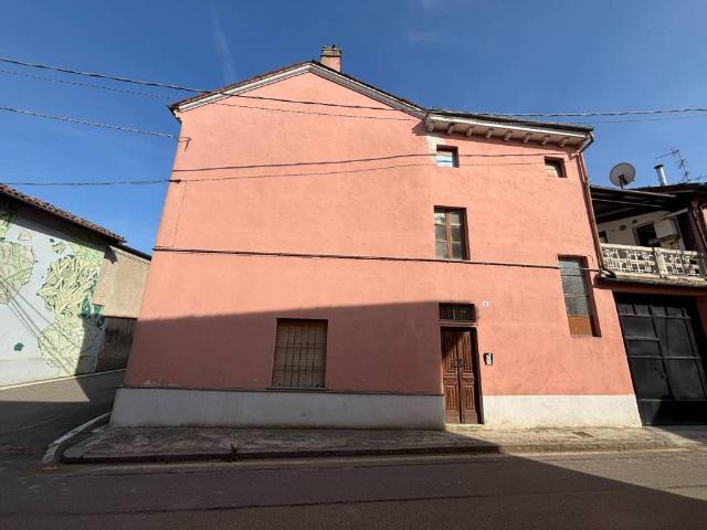 Villa Indipendente in vendita a Piemonte, Vercelli