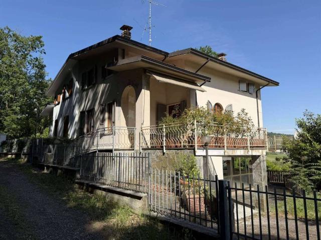 Villa Indipendente in vendita a Denavolo, Travo