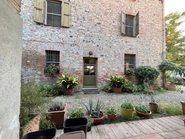 Villa Indipendente in vendita a Borgo Castello, Rivergaro