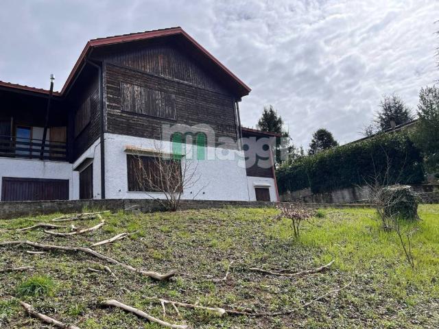 Villa Indipendente in vendita a Fabbiano, Rivergaro