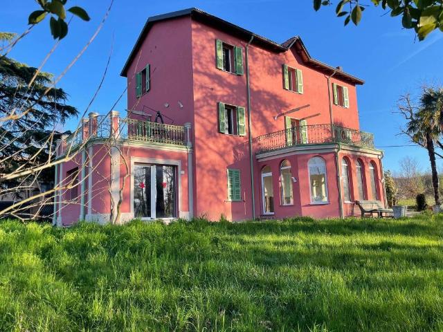Villa Indipendente in vendita a Bassano, Rivergaro