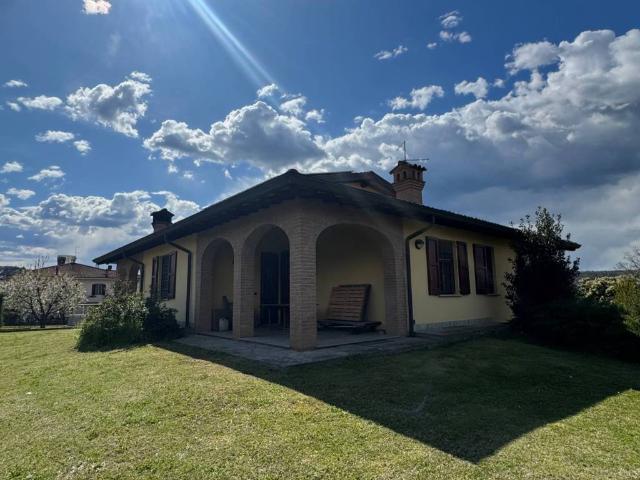Villa Indipendente in vendita a Pieve Dugliara, Rivergaro