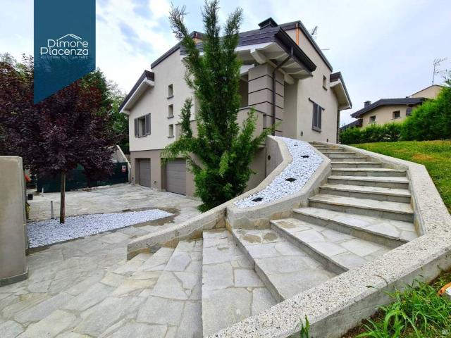 Villa Indipendente in vendita a Rivergaro, Reggio Emilia