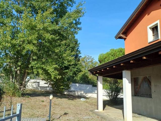 Villa Indipendente in vendita a Montechiaro Acquesio, Rivergaro