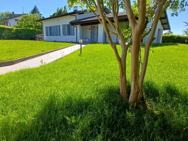 Villa Indipendente in vendita a Ancarano di Sotto, Rivergaro