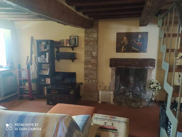 Villa Indipendente in vendita a Fabbiano, Rivergaro