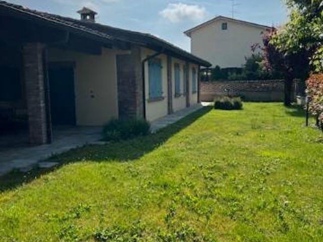 Villa Indipendente in vendita a Rivergaro, Reggio Emilia