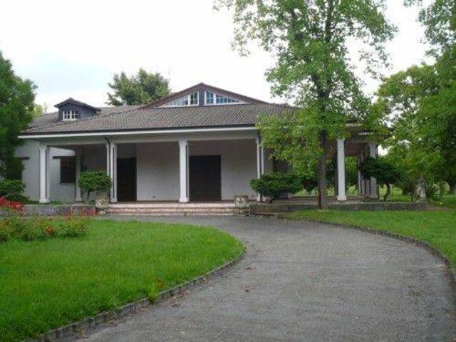 Villa Indipendente in vendita a Rivergaro, Reggio Emilia