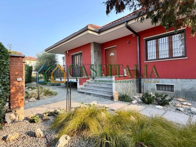 Villa Indipendente in vendita a Borgo Uriola, Piemonte
