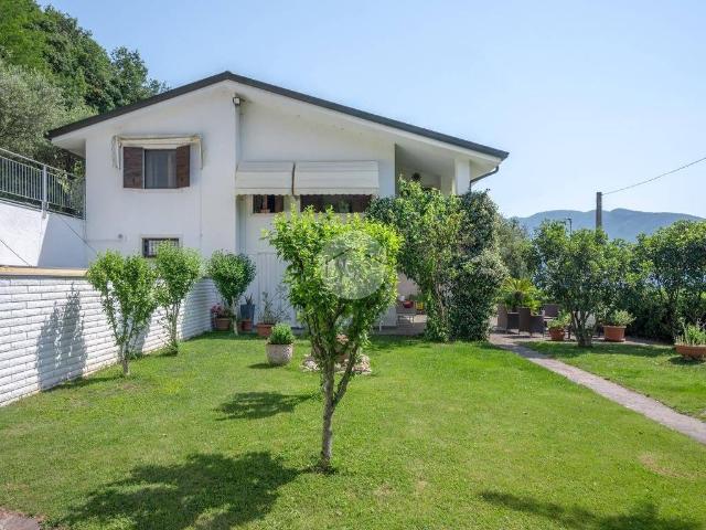 Villa Indipendente in vendita a Rivoli Veronese, Veneto