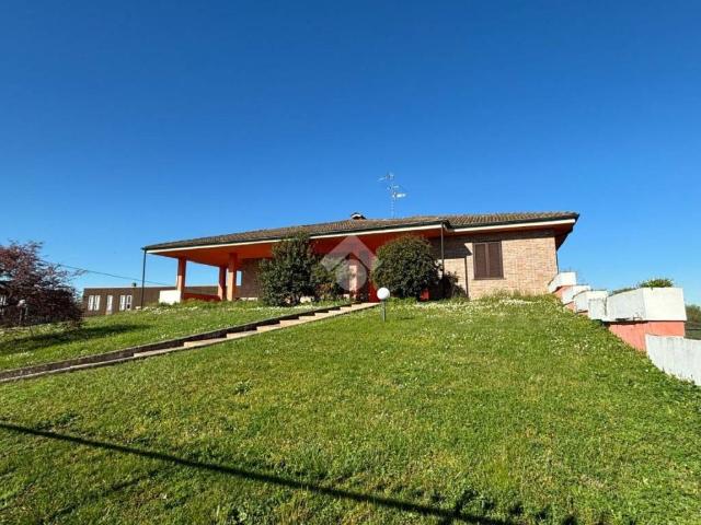 Villa Indipendente in vendita a Rivolta D'adda, Lombardia