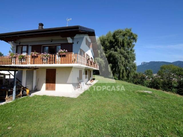 Villa Indipendente in vendita a Canove Di Roana, Veneto