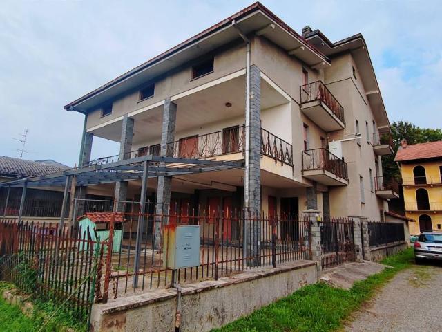 Villa Indipendente in vendita a Piemonte, Vercelli