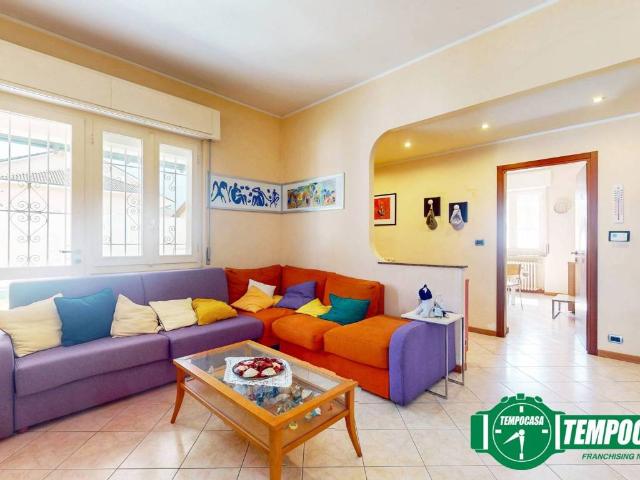 Villa Indipendente in vendita a Robbio, Lombardia