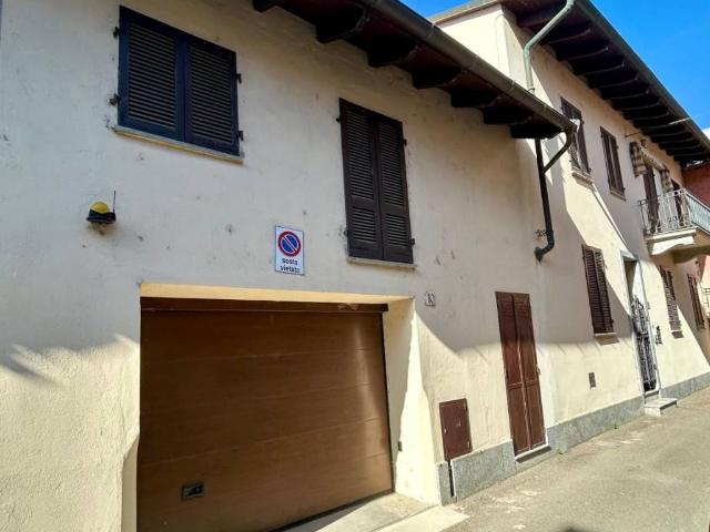 Villa Indipendente in vendita a Robbio, Lombardia