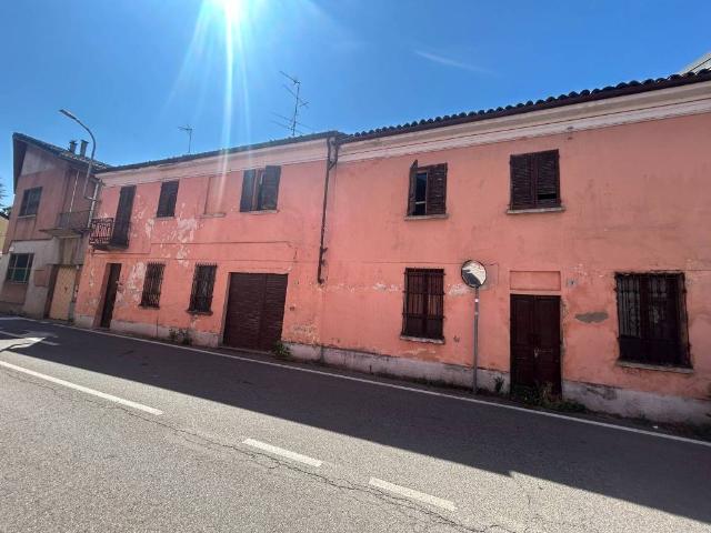 Villa Indipendente in vendita a Robbio, Lombardia